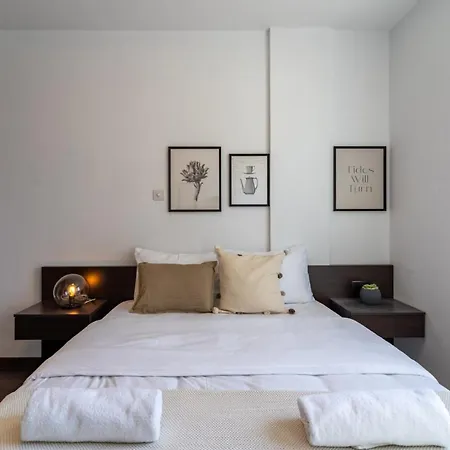 Lägenhet Harbor 203 Stylish 1-bedroom In Larnaca